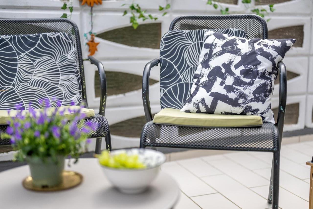 Wohlfuehlwohnung Mit 25 Qm Terrasse, Netflix Koblenz  Exterior photo